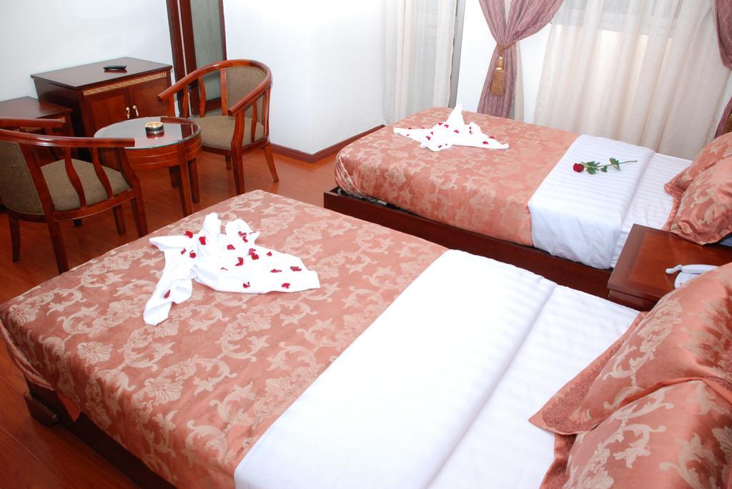 Addis Amba Hotel Bahir Dar Ngoại thất bức ảnh