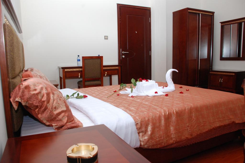 Addis Amba Hotel Bahir Dar Ngoại thất bức ảnh