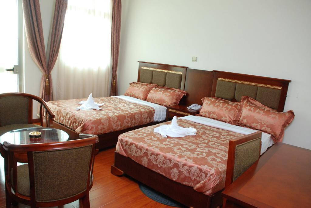 Addis Amba Hotel Bahir Dar Ngoại thất bức ảnh