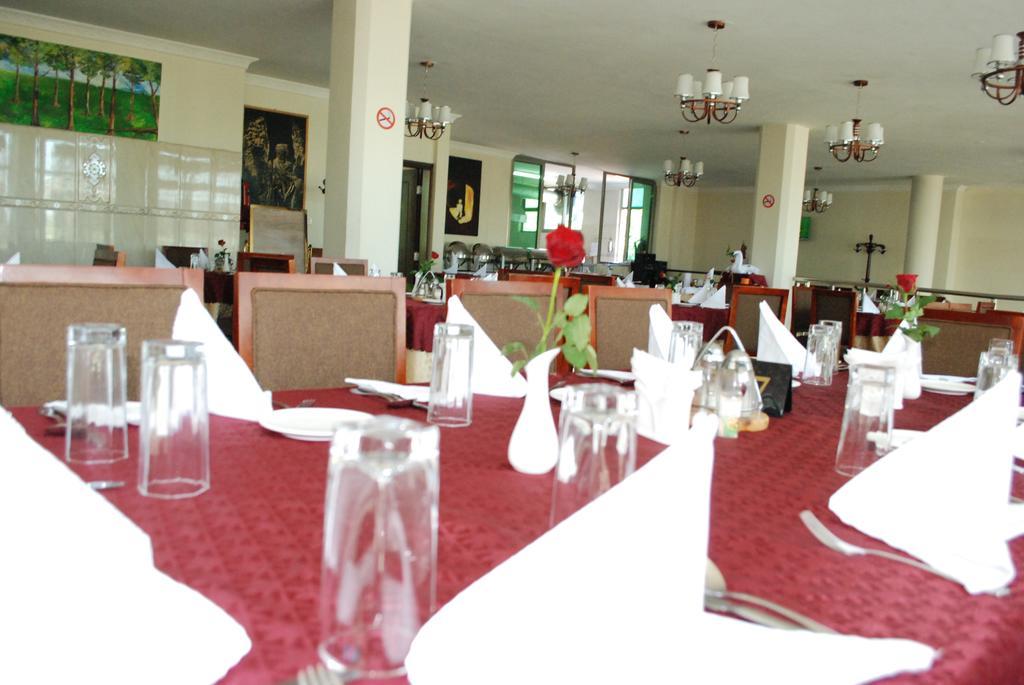 Addis Amba Hotel Bahir Dar Ngoại thất bức ảnh