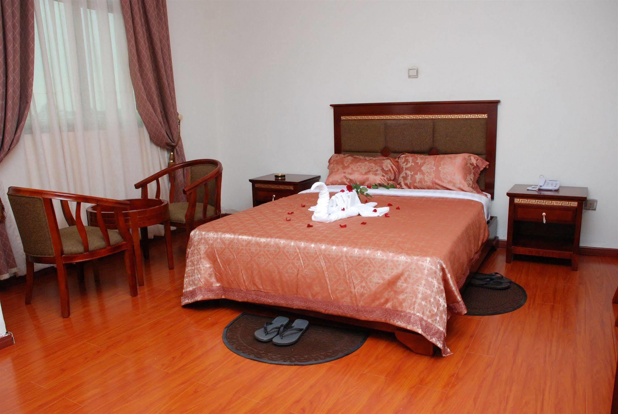 Addis Amba Hotel Bahir Dar Ngoại thất bức ảnh