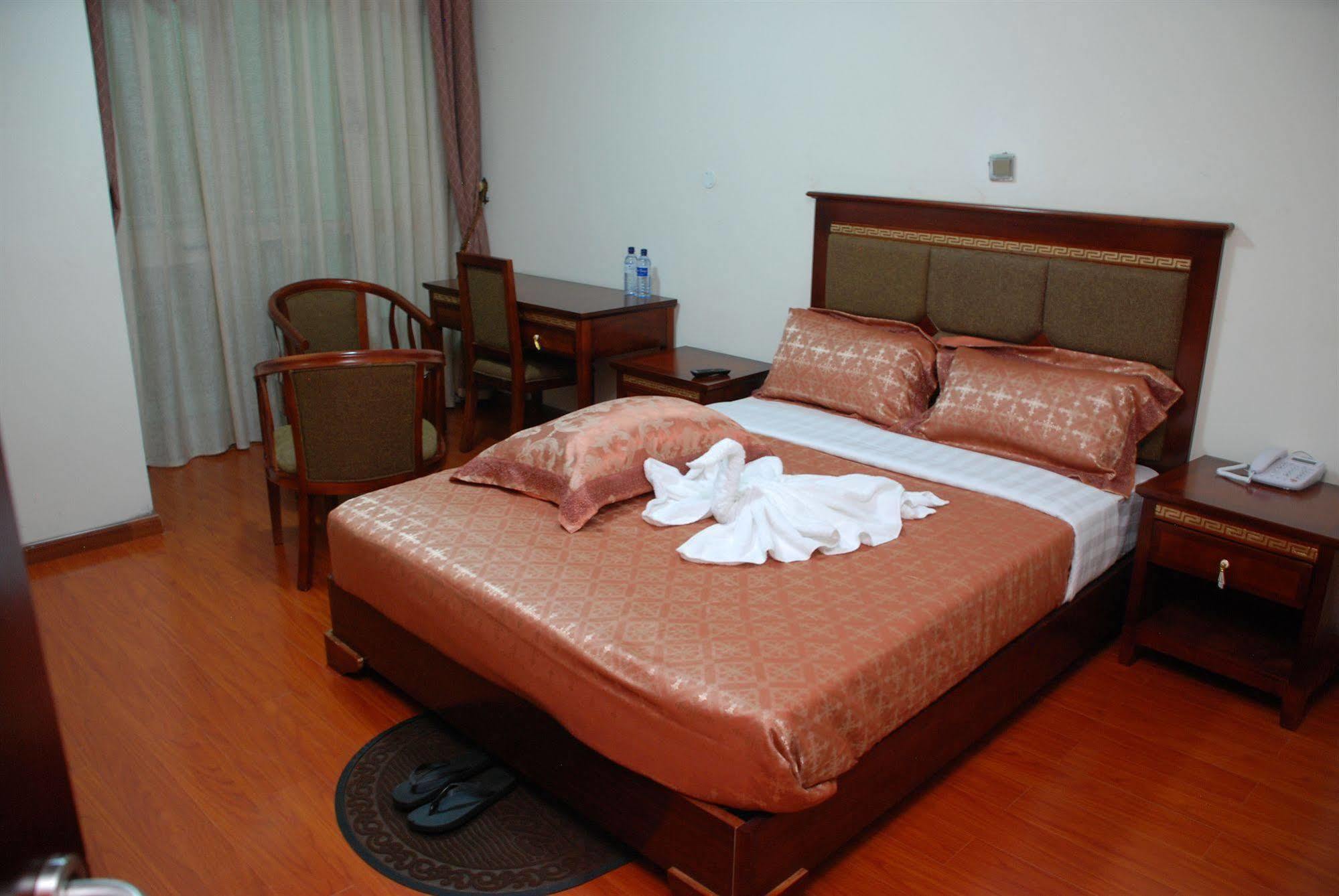 Addis Amba Hotel Bahir Dar Ngoại thất bức ảnh