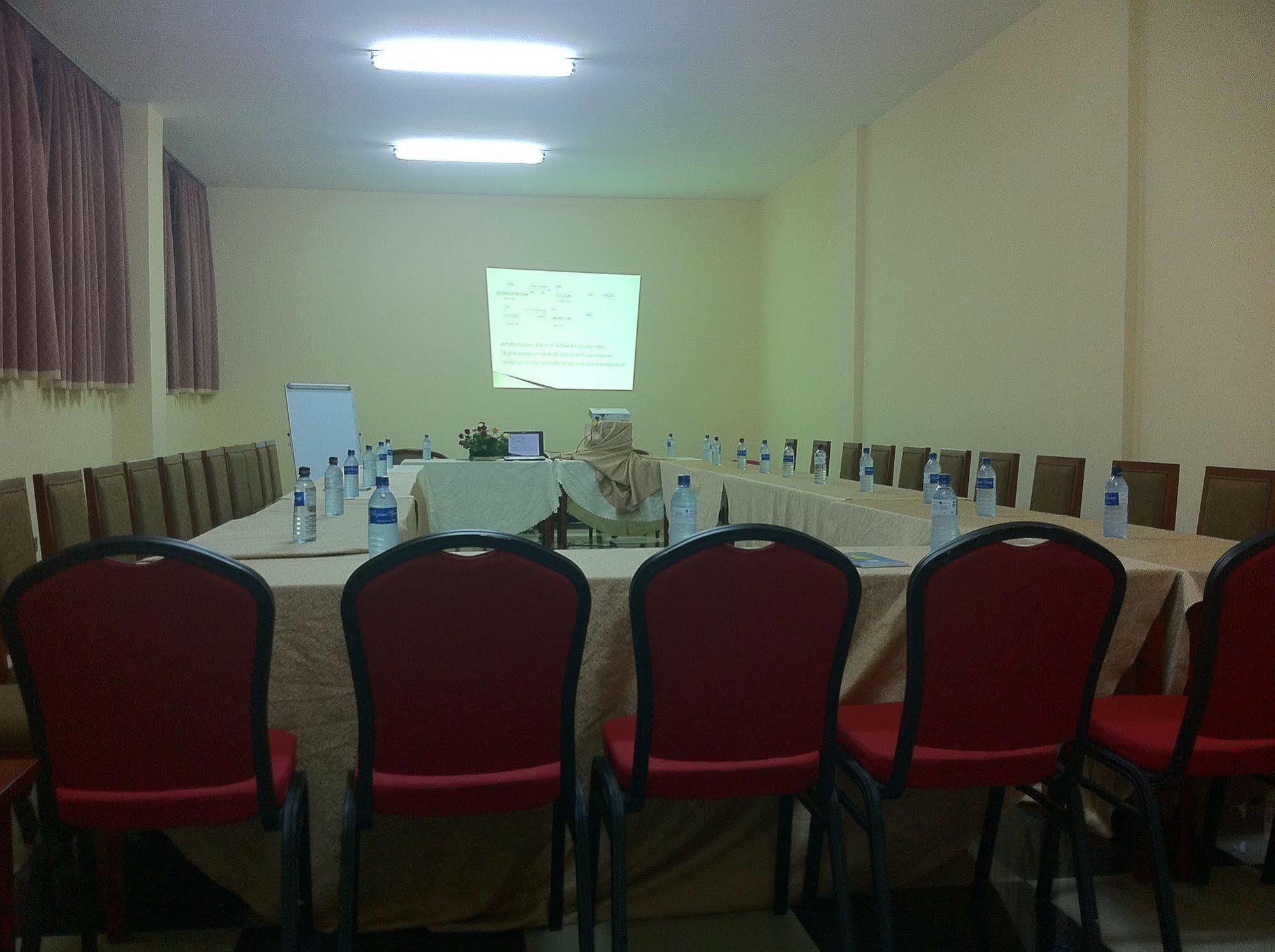 Addis Amba Hotel Bahir Dar Ngoại thất bức ảnh