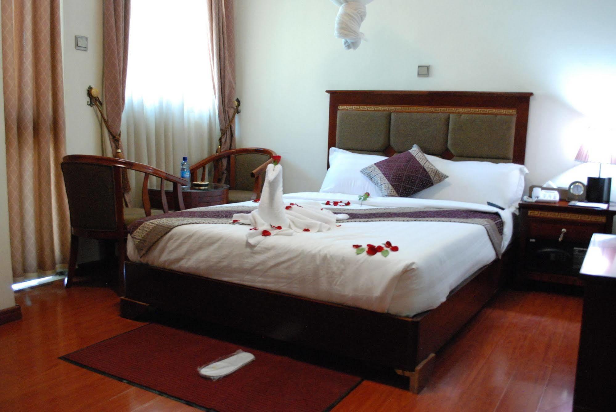 Addis Amba Hotel Bahir Dar Ngoại thất bức ảnh