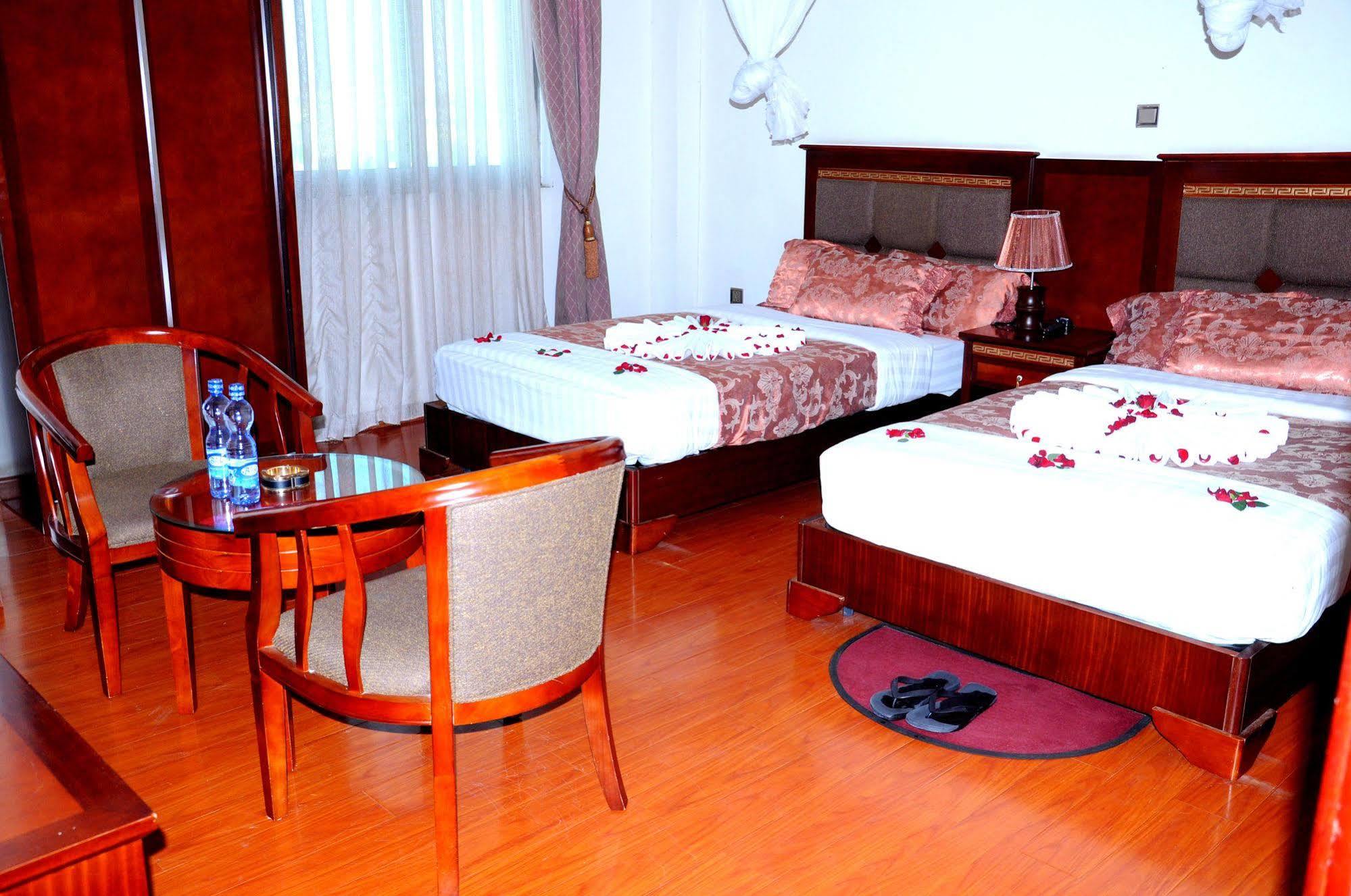 Addis Amba Hotel Bahir Dar Ngoại thất bức ảnh