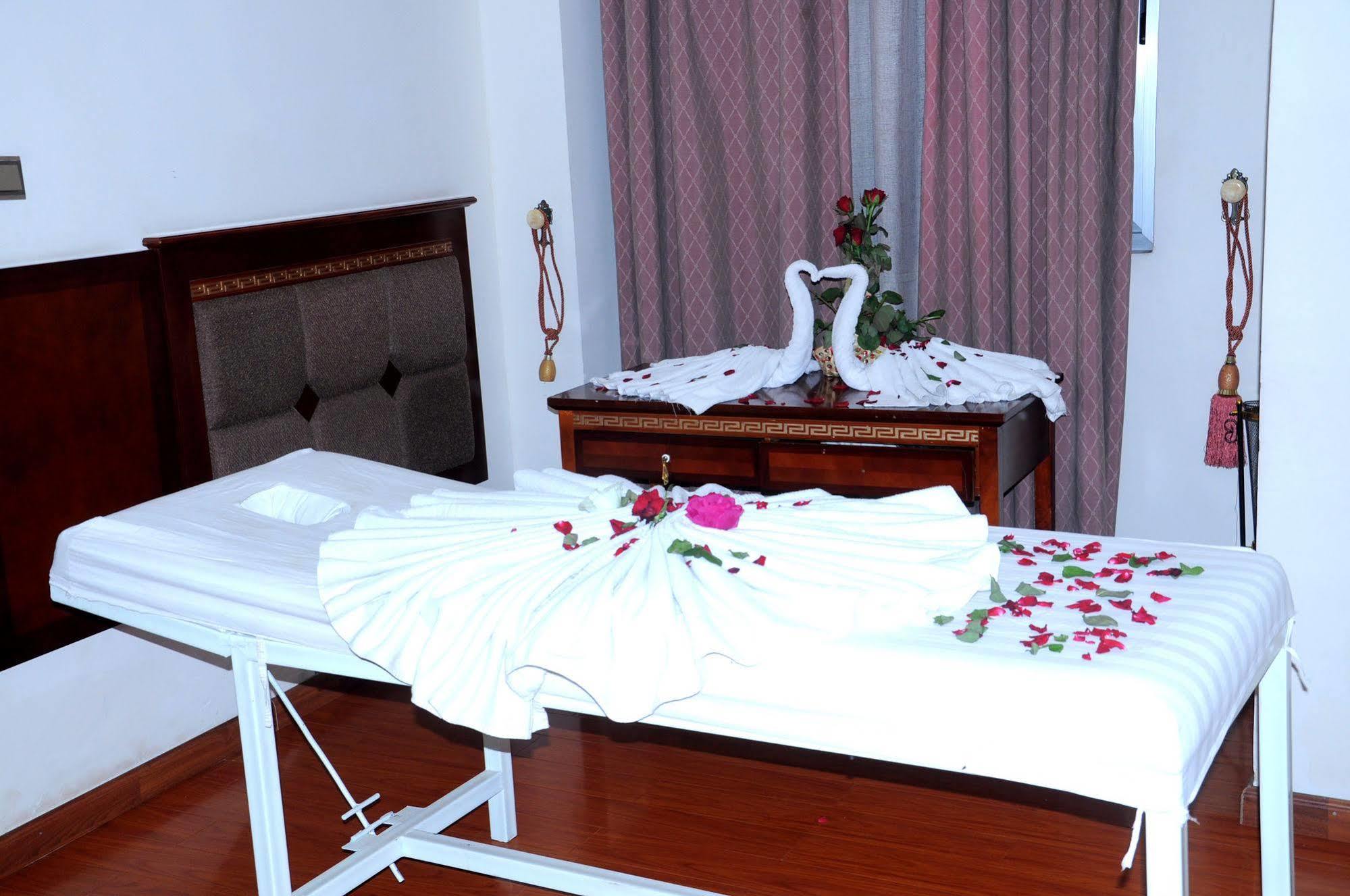 Addis Amba Hotel Bahir Dar Ngoại thất bức ảnh