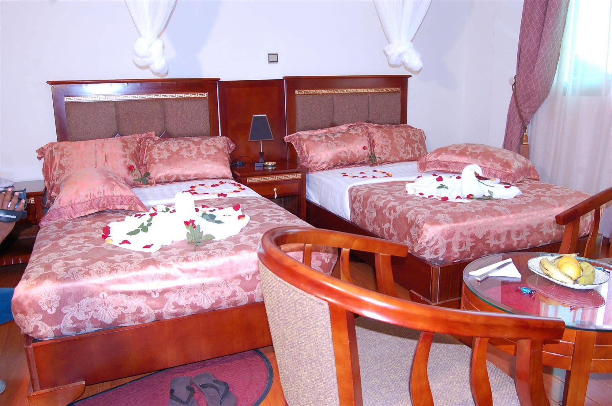 Addis Amba Hotel Bahir Dar Ngoại thất bức ảnh